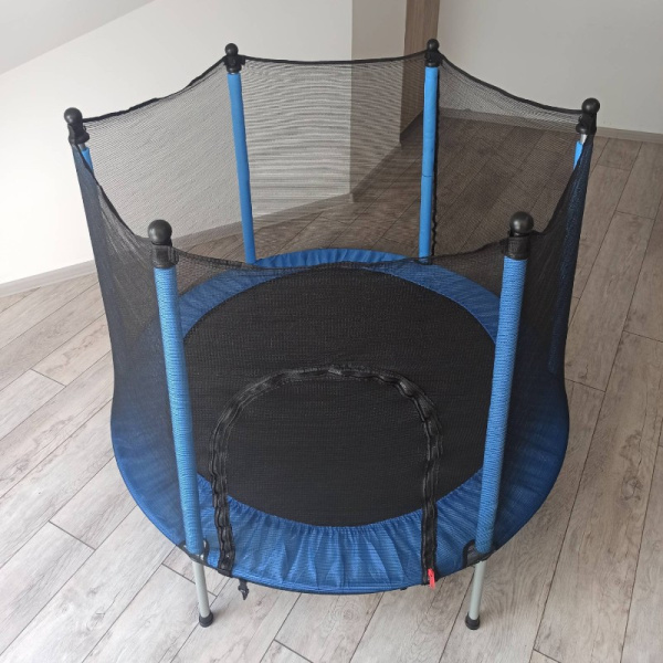 Батут-манеж 140 см с внешней сеткой / Безопасный и устойчивый